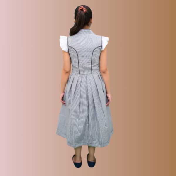 Bavarian Dirndl Dress – Authentic & Stylish Traditional Wear - Image 3